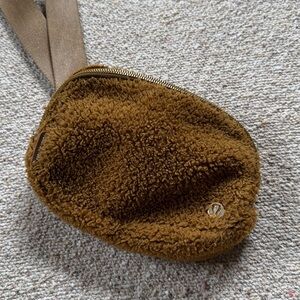 Lululemon Brown Sherpa Belt Bag